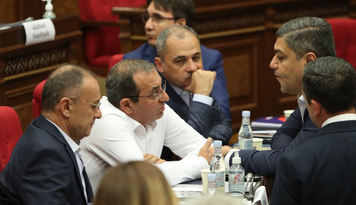 Les députés dans l&rsquo;opposition refusent la prime de vacances