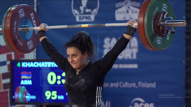 Mélania Khachatryan (76 kg) médaille de bronzer d’haltérophilie pour l’Arménie aux championnats d’Europe des -20 ans