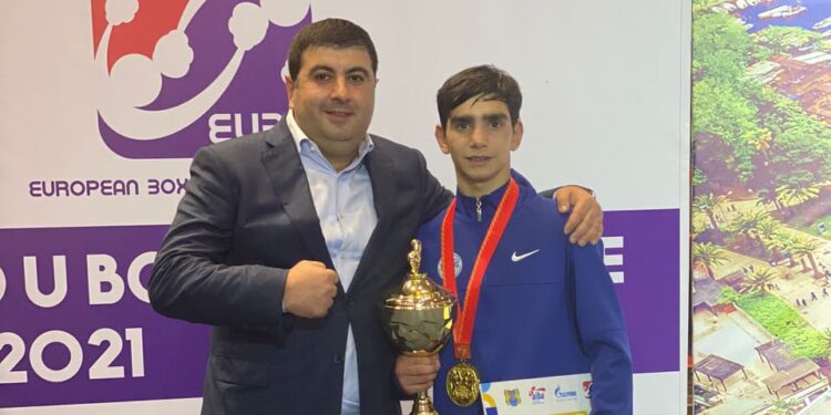 Henrik Sahakyan (51 kg) champion d’Europe 2021 junior de boxe