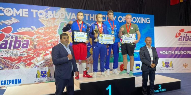 Henrik Djghrikyan (86 kg) est champion d’Europe junior de boxe sous les couleurs de l’Arménie