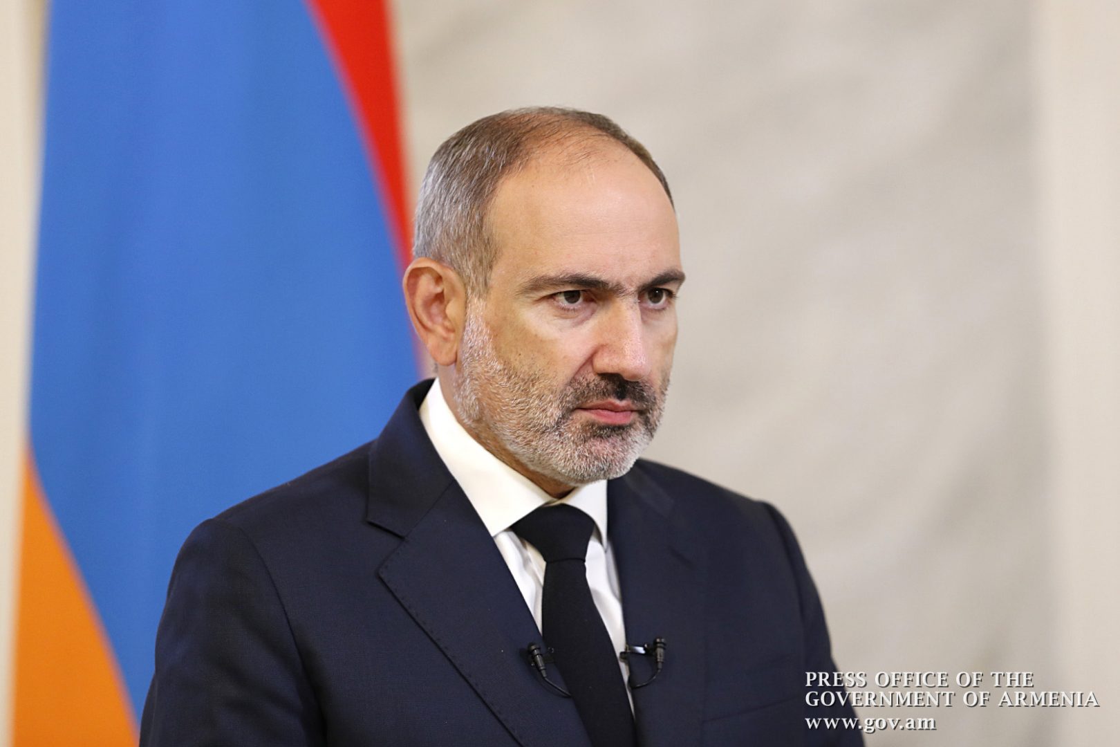 Pachinian a rendu visite à la famille de Vano Siradeghyan