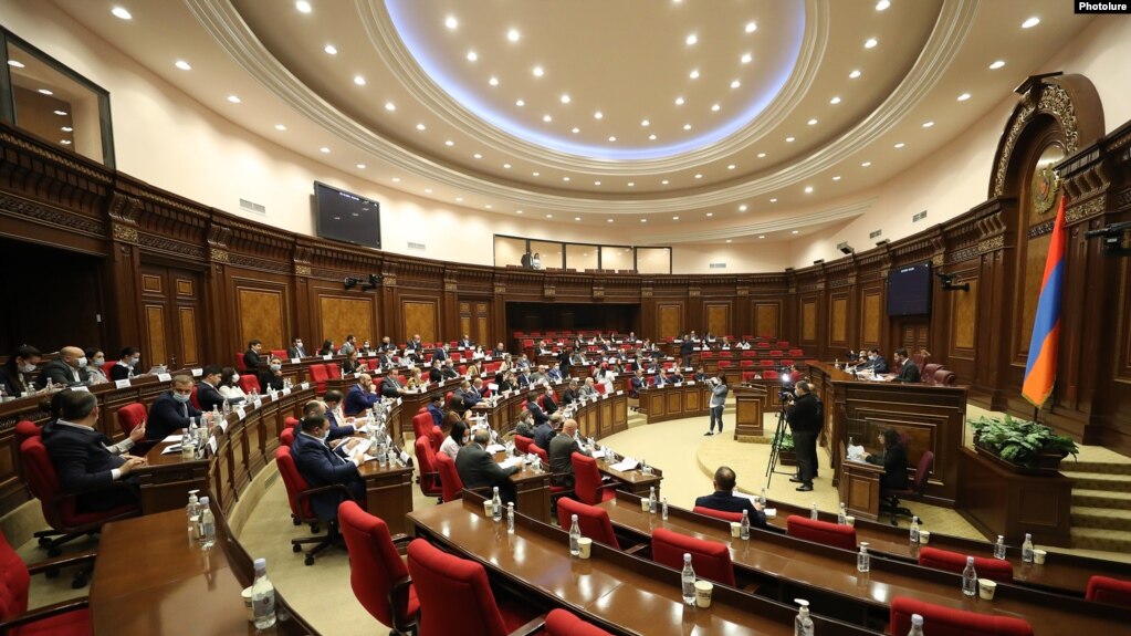 Les députés de l&rsquo;opposition réclament plus d&rsquo;informations