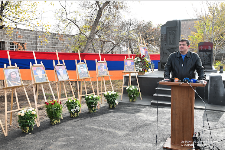 Le président Harutyunyan à la cérémonie dédiée à Davit Grigoryan et Hakob Harutyunyan