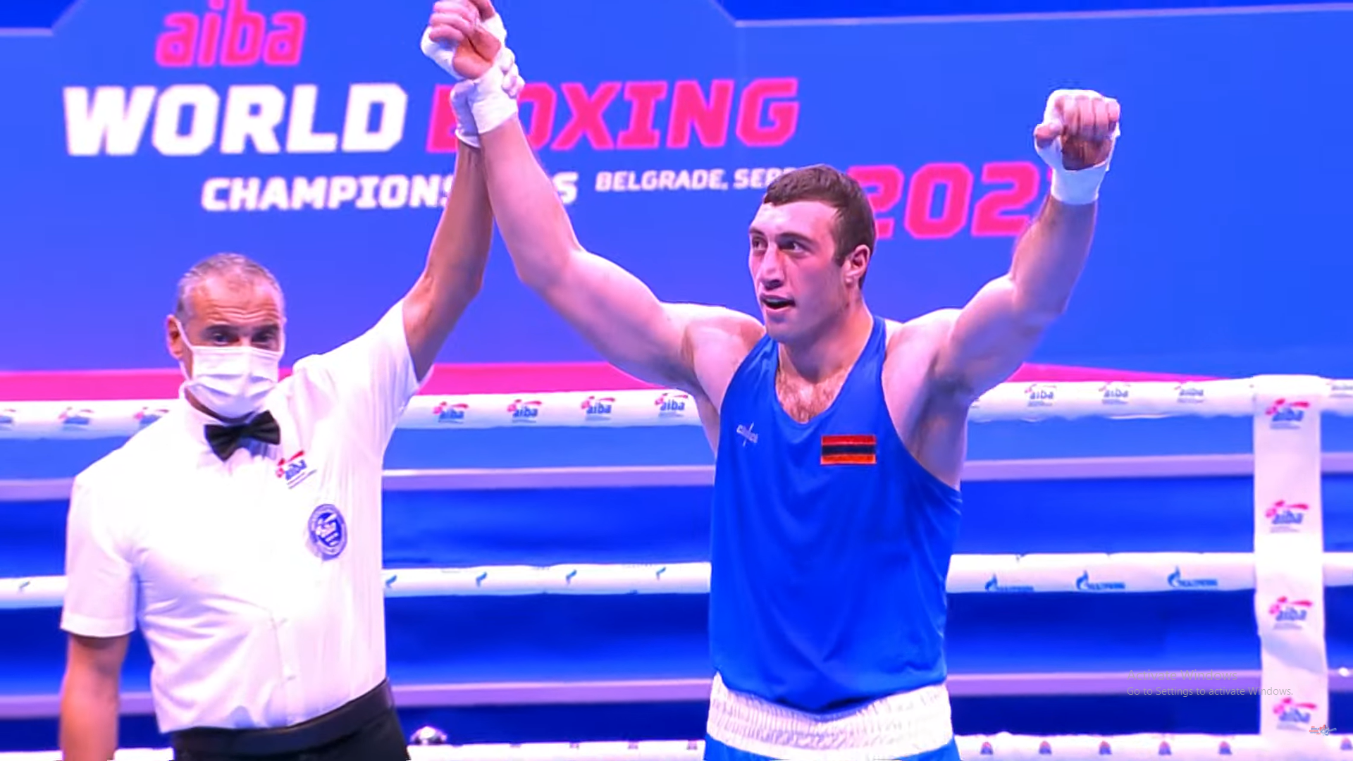 L’Arménien Davit Chaloyan (+92 kg) qui a battu 5-0 un Azéri est en finale des championnats du monde de boxe à Balgrade (Serbie)