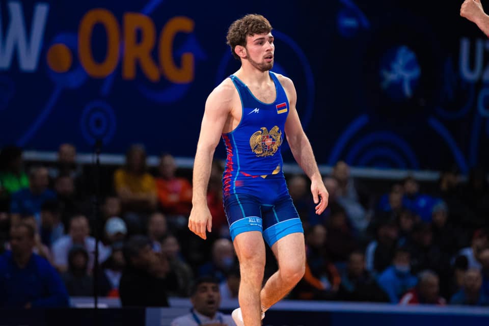Arsen Harutyunyan (61 kg) est sous les couleurs de l’Arménie en finale des championnats du monde de lutte libre (U23) à Belgrade (Serbie)