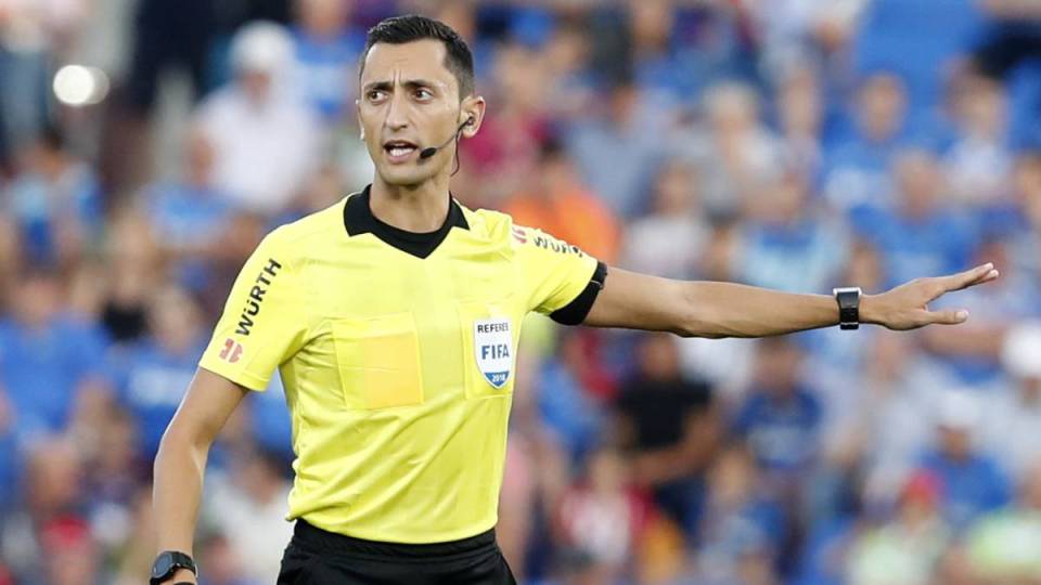 Arménie – Macédoine du Nord. les arbitres