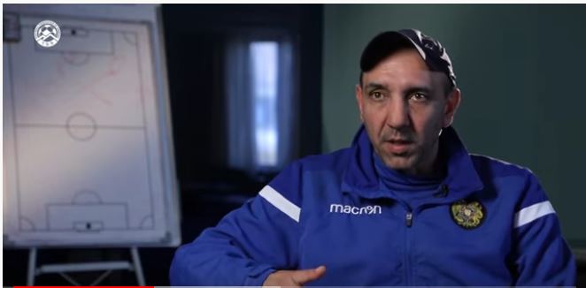 Rafael Nazaryan. « Je suis très heureux que des joueurs de l&rsquo;équipe des jeunes rejoignent l&rsquo;équipe nationale »