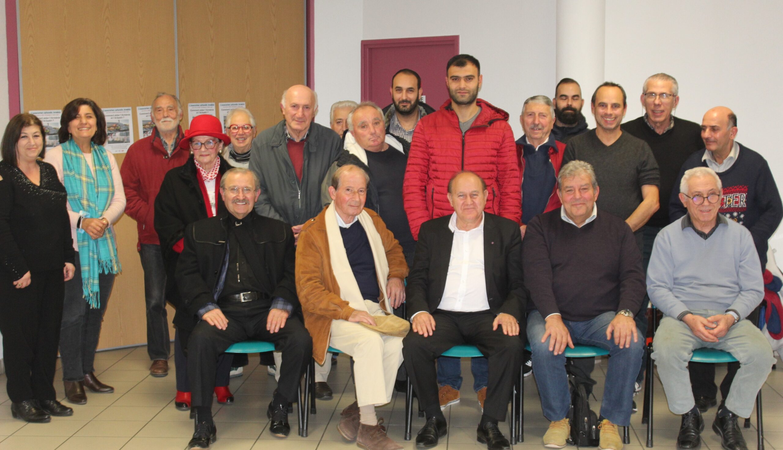 L’association « Arménia » a réalisé un débat passionnant sur l’aide à l’Arménie et à l’Artsakh