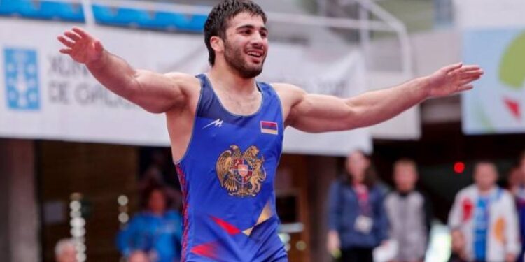Mher Markosyan (86 kg) est devenu vice-champion du monde militaire de lutte à Téhéran