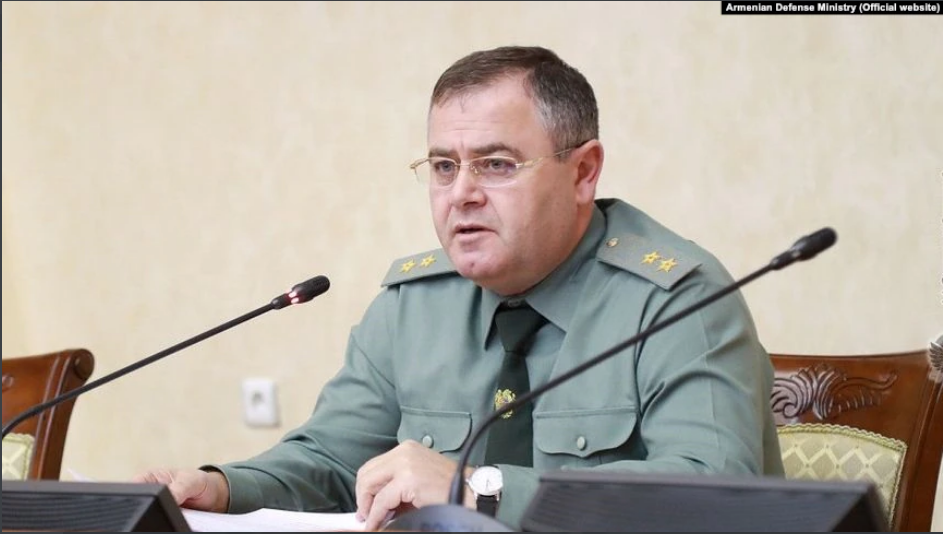 Le nouveau chef d’état major arménien dans une position inconfortable