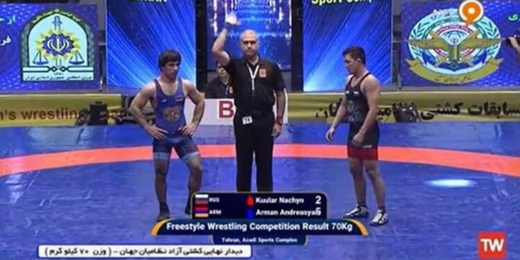 Arman Andréasyan (Arménie) champion du monde militaire de lutte libre à Téhéran
