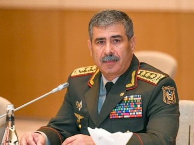 Zakir Hasanov le ministre azéri de la Défense a remercié la société turque d’armement ASELSAN pour la qualité de ses armes utilisées contre l’Artsakh