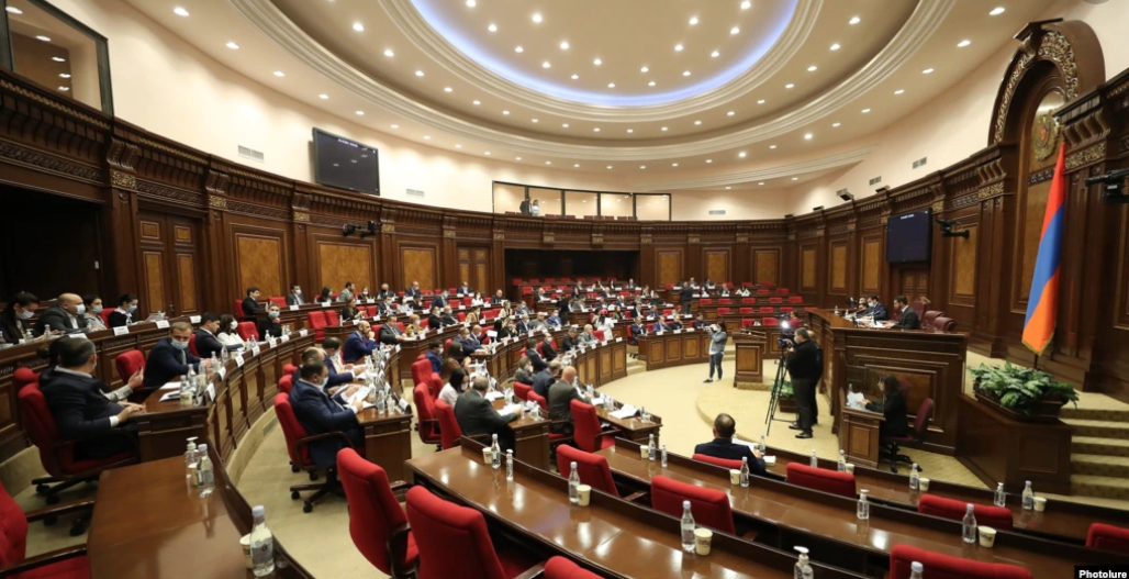 L’opposition arménienne juge « hâtif et prématuré » le processus annoncé de démarcation et de délimitation des frontières
