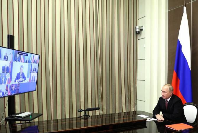 Vladimir Poutine a informé le Conseil de sécurité de Russie sur les entretiens avec Nikol Pachinian et Ilham Aliev