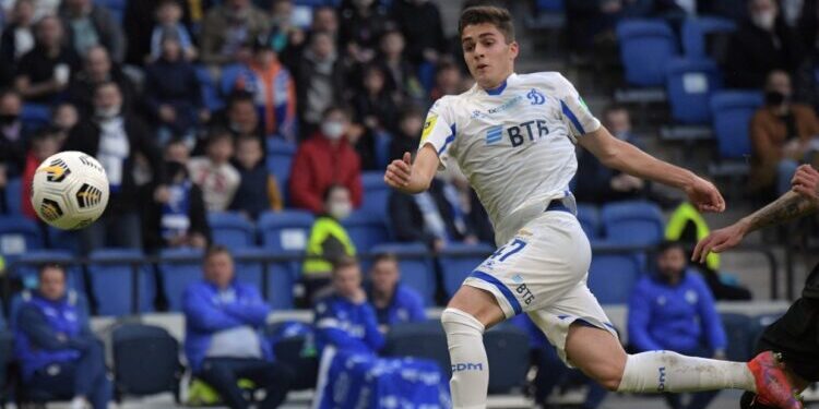 Everton est comme Liverpool sur les rangs pour Arsen Zakharyan