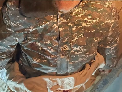 L’identité du soldat Azéri qui a tué froidement un villageois Arménien hier près de Martouni est connue