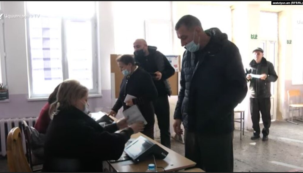 Le Contrat civil de Pachinian battu dans les urnes à Vanadzor et dans plusieurs autres villes d’Arménie