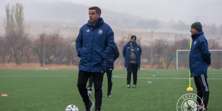 L’ex-entraîneur de Sevan pourrait partir dans des clubs du Kazakhstan ou de Chypre