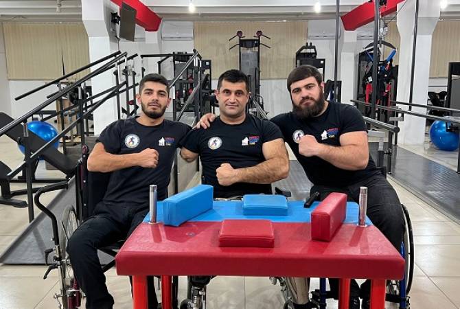 Les lutteurs handicapés ont participé à la Coupe du monde en Roumanie