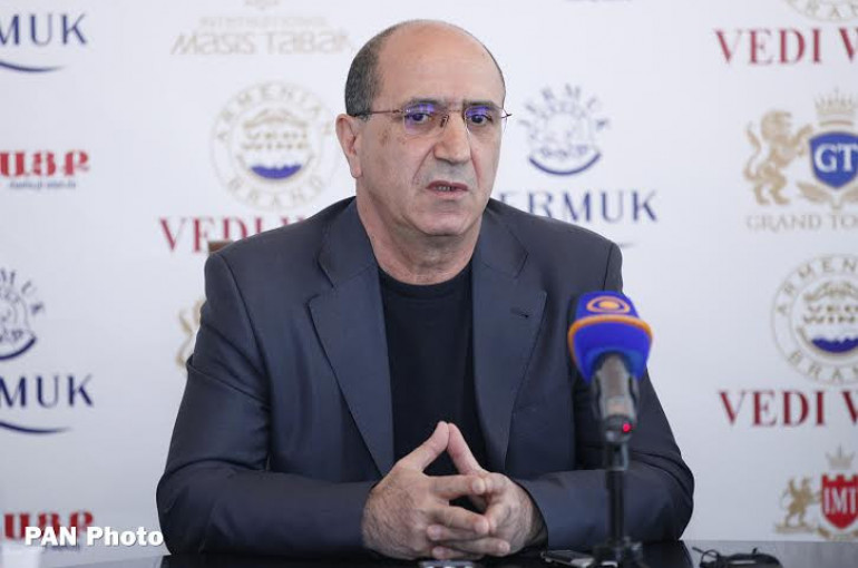 Le chef d’un parti d’opposition Garnik Isagulyan détenu