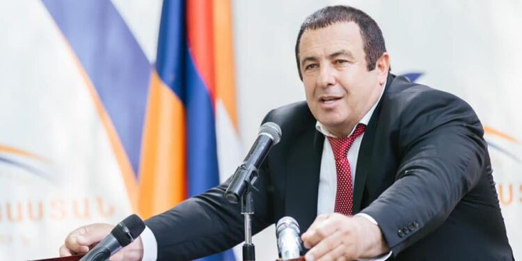 Gaguik Dzaroukian rend responsables les entraineurs de la mauvaise performance des haltérophiles d’Arménie aux championnats du monde