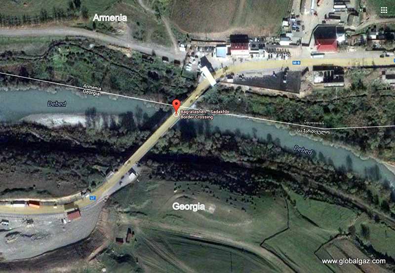 La construction du nouveau pont au poste frontière de Bagratachen entre l’Arménie et la Géorgie est en cours
