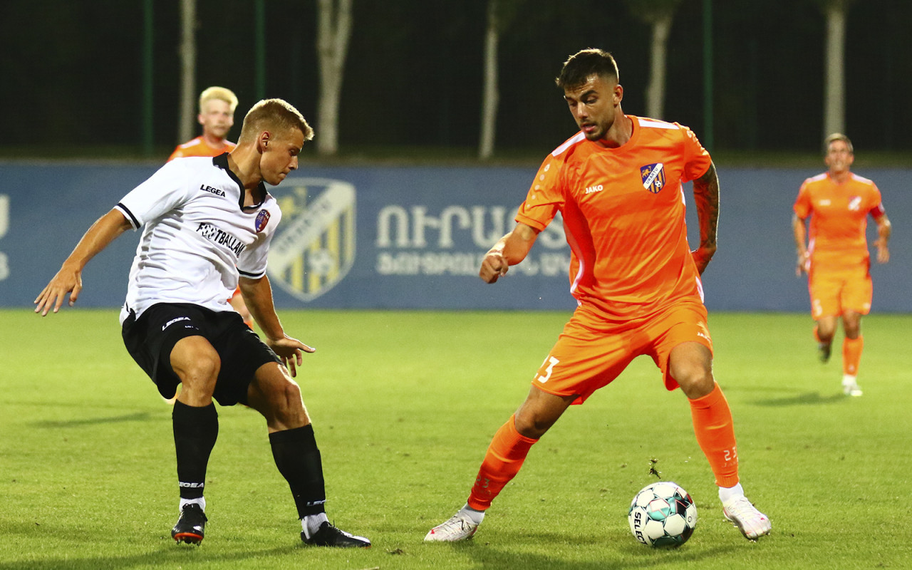 Livio Mills quitte Urartu