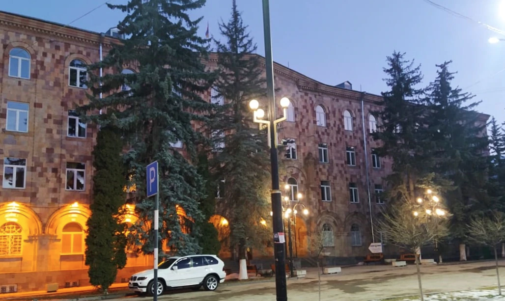 Un tribunal bloque l’élection du maire de Vanadzor