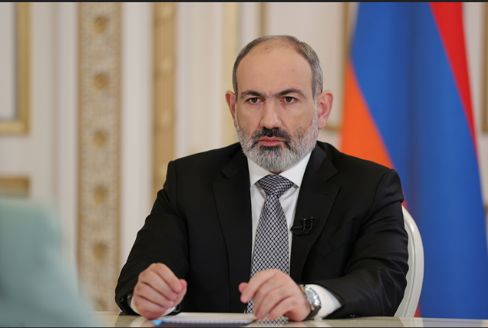 La réponse de Pachinian aux critiques du Parlement de l’Artsakh