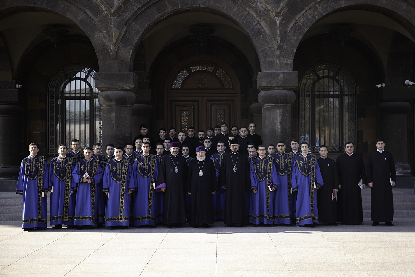 Le Catholicos de tous les Arméniens a transmis ses bénédictions et ses meilleurs vœux aux diacres du séminaire nouvellement nommés