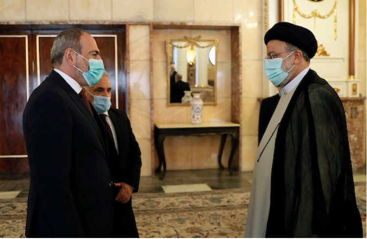 Le président iranien semble plus proche des positions arméniennes dans les négociations entre Bakou et Erevan