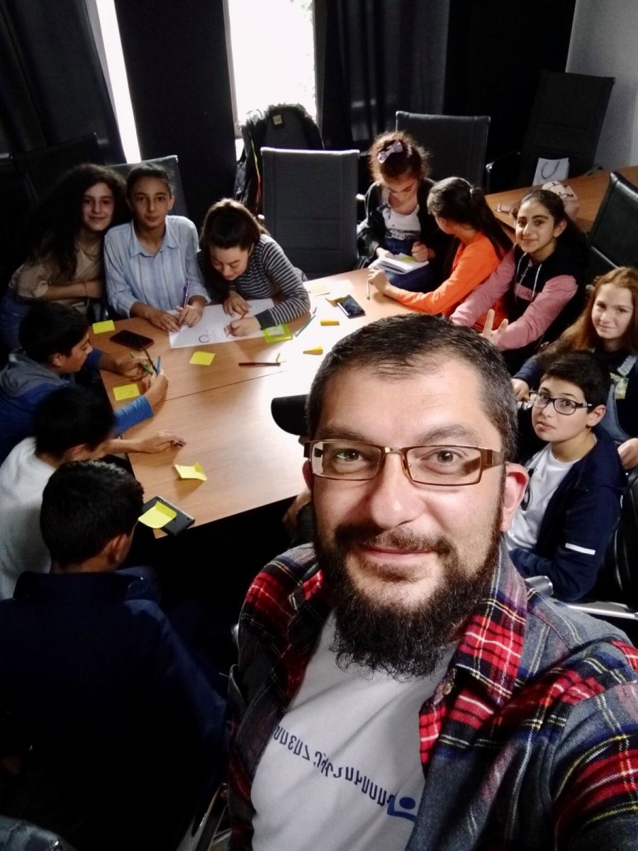 Eduquer dans l’esprit de Monte Melkonian