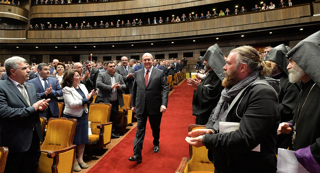 Armen Sarkissian aurait-il trompé le pays ?