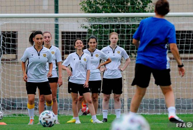 L’équipe nationale féminine d’Arménie de football des U-19 organisera un stage d’entraînement