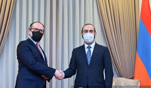 Le ministre autrichien des Affaires étrangères soutient le format de coprésidence du groupe de Minsk de l&rsquo;OSCE