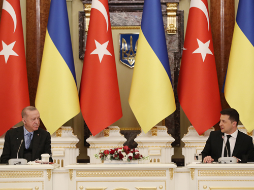 Erdogan invite à nouveau Russie et Ukraine pour des pourparlers en Turquie