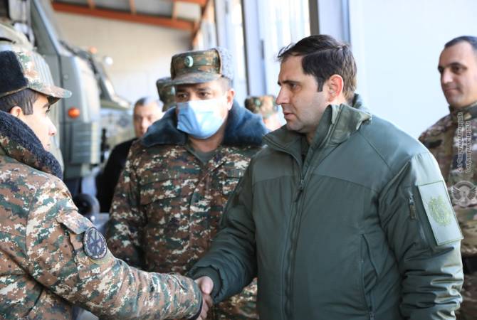 Visite de plusieurs bases militaires au sud de l’Arménie par le ministre arménien de la Défense, Souren Papikyan