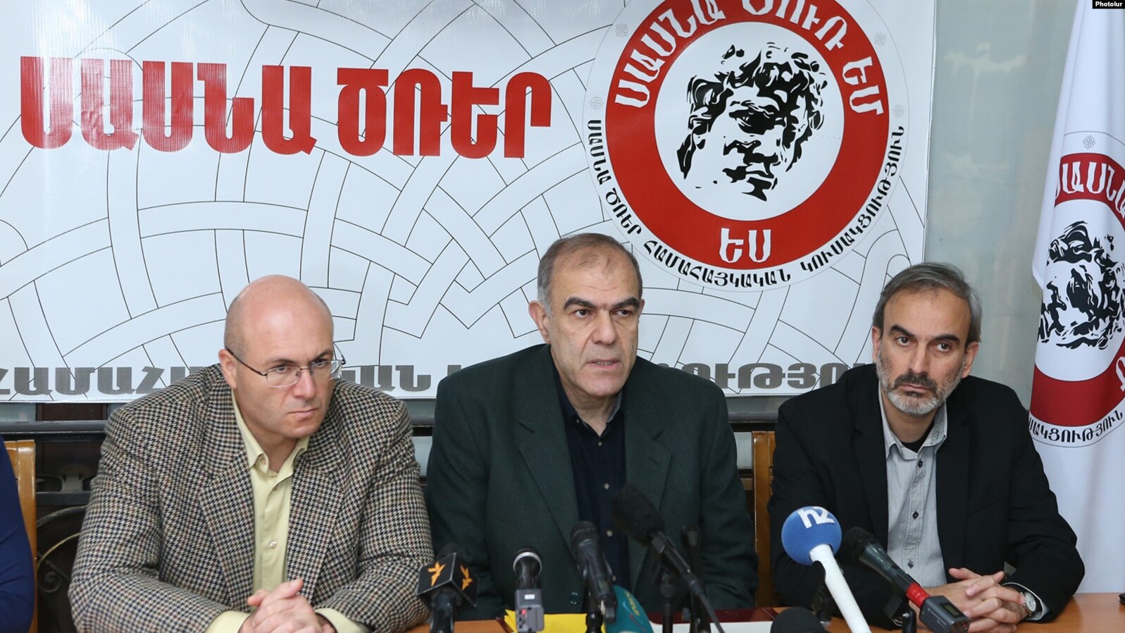 Un militant emprisonné s&rsquo;en prend à ses anciens dirigeants