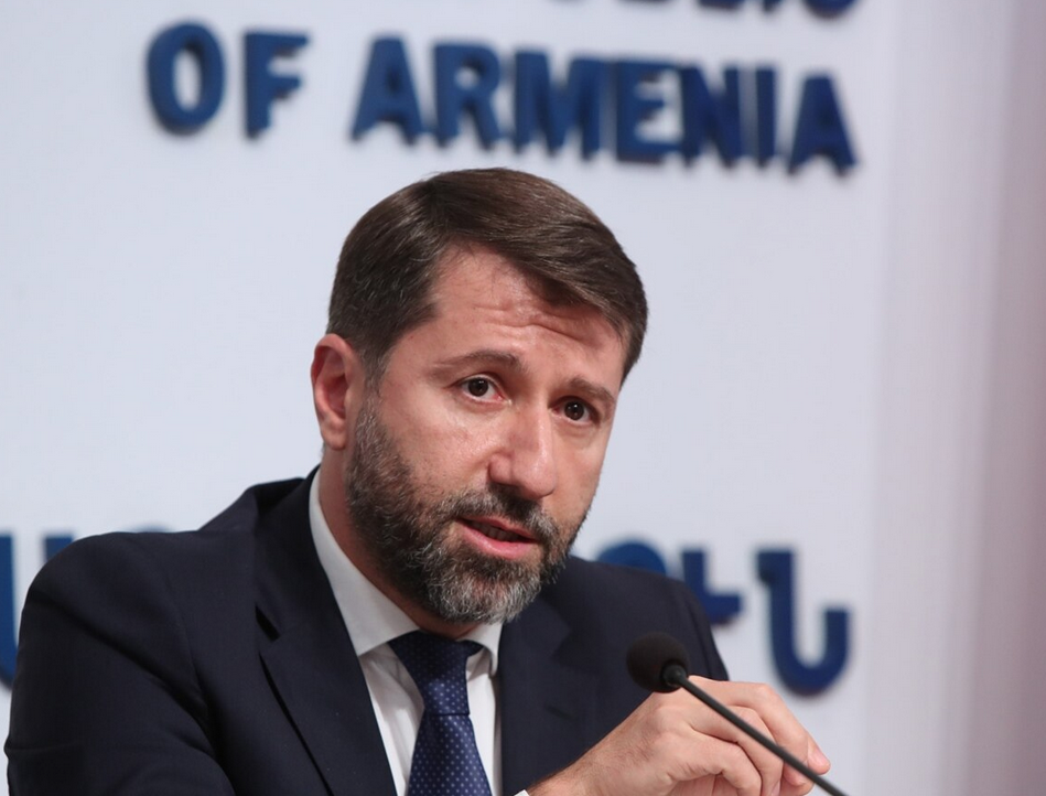 Le ministre de la Justice veut licencier en masse des juges