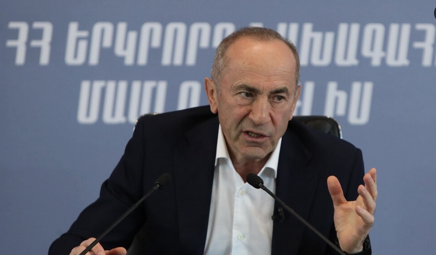 Kotcharian accuse les autorités arméniennes de plier face à la « menace turco-azérie »