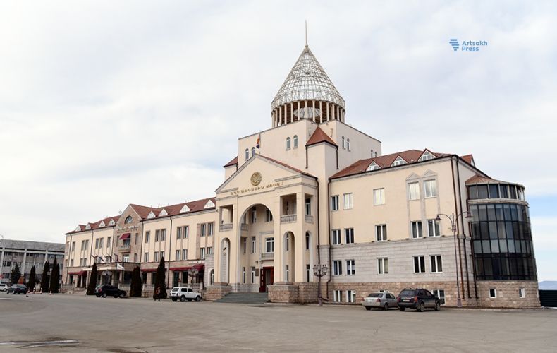 Le Parlement d&rsquo;Artsakh appelle les coprésidents du Groupe de Minsk de l&rsquo;OSCE à reprendre les pourparlers sur le règlement du conflit du Karabakh.