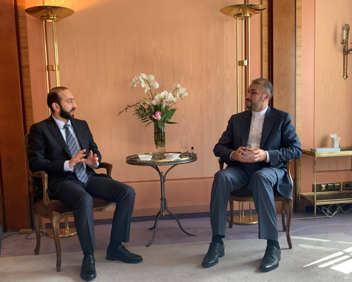 Les ministres des Affaires étrangères arménien et iranien ont discuté des relations bilatérales et des questions de sécurité régionale