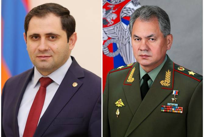Le Ministre arménien de la Défense se rend en Russie