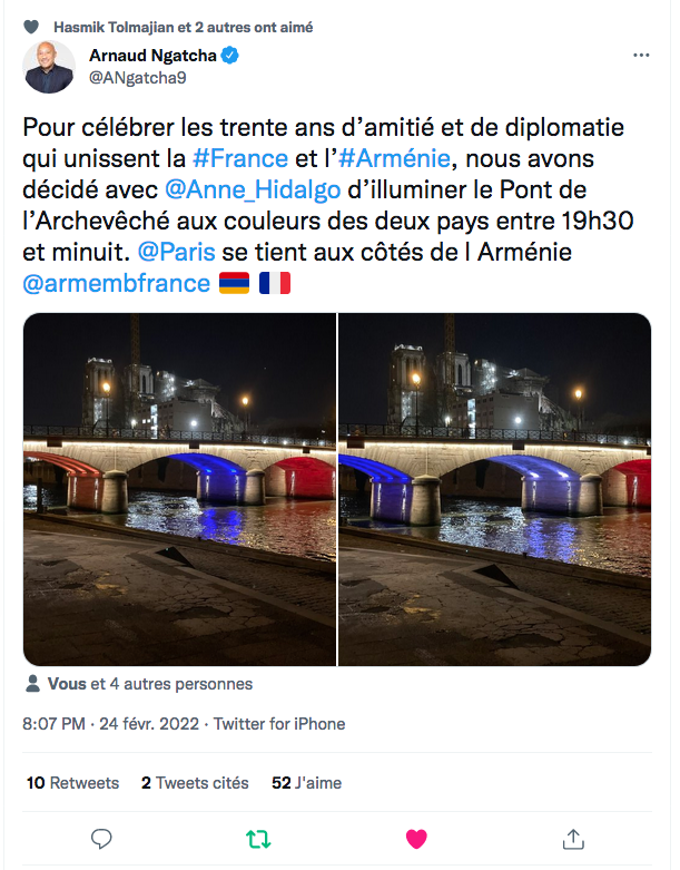 A Ngatcha : le pont de l&rsquo;Archevêché au couleurs de l&rsquo;Arménie