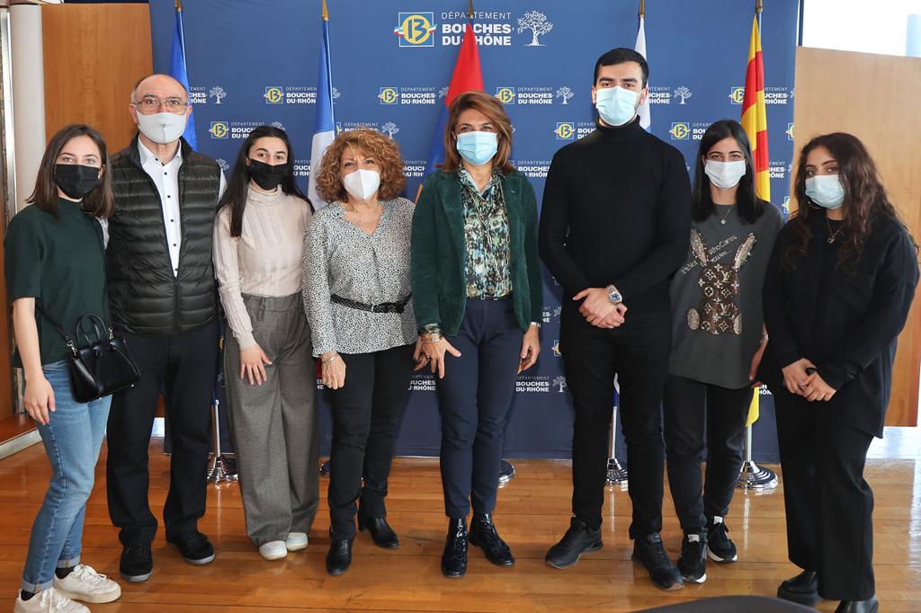Martine Vassal honore l’engagement des étudiants arméniens