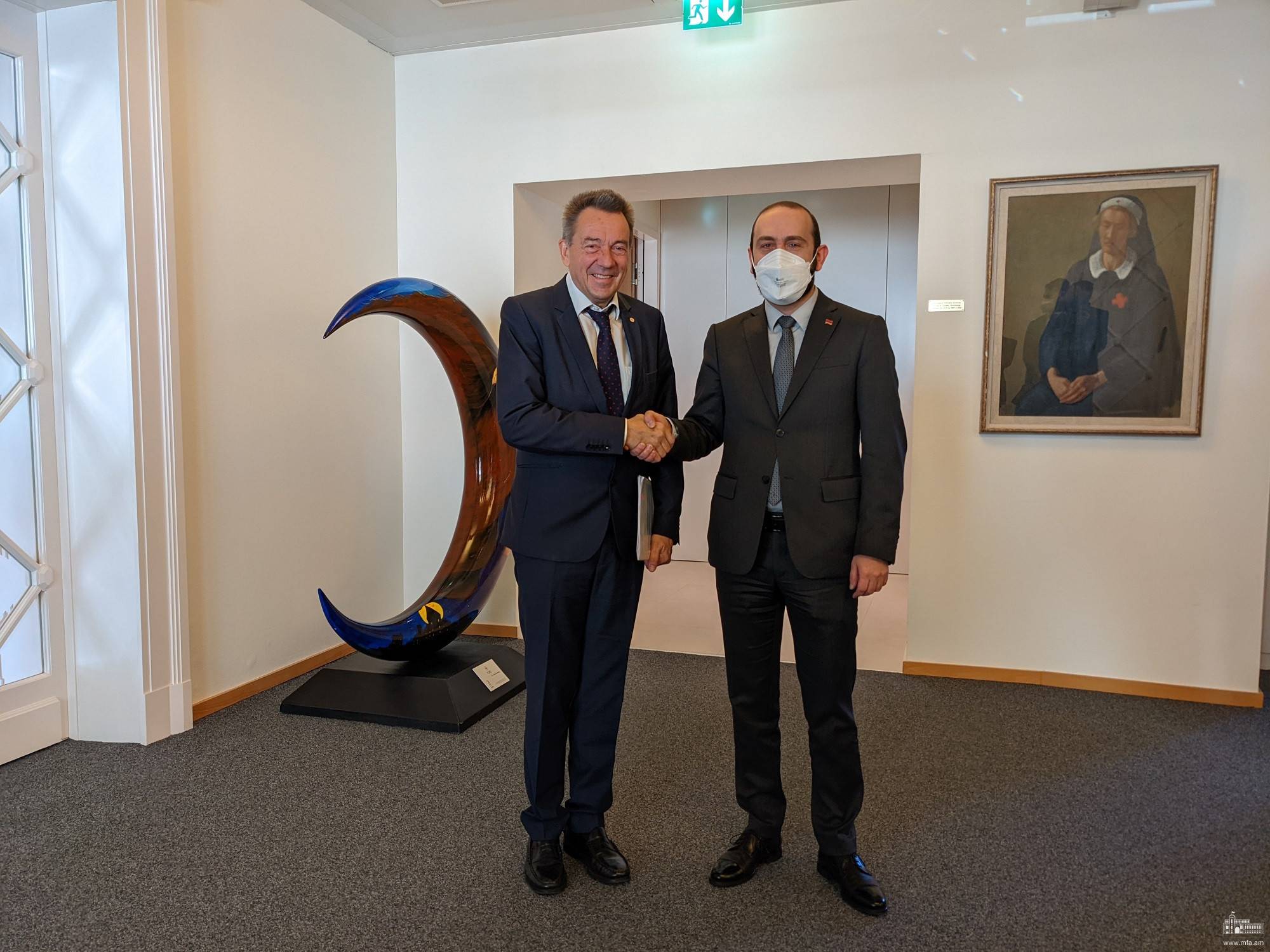 Rencontre du ministre des Affaires étrangères Ararat Mirzoyan avec le président du CICR Peter Maurer