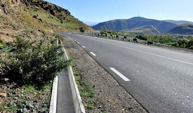 Des entreprises iraniennes vont participer à la construction des routes de transit en Arménie