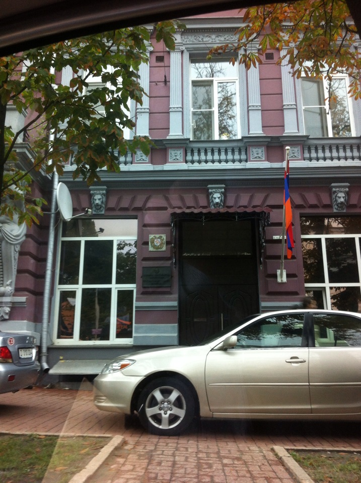 L’Arménie annonce l’évacuation de son ambassade à Kiev