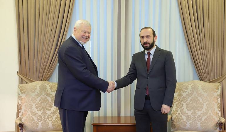 Le ministre arménien des affaires étrangères a reçu le représentant personnel du président en exercice de l&rsquo;OSCE