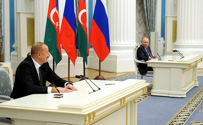 Vue de Bakou : comment l&rsquo;Azerbaïdjan perçoit le conflit russo-ukrainien